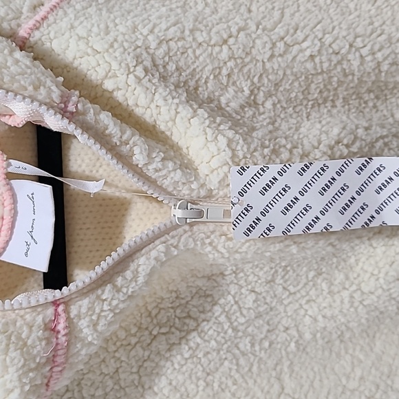 NWT | Urban Outfitters 'out from under' fleece hooded crop zip up | Large - Picture 8 of 9